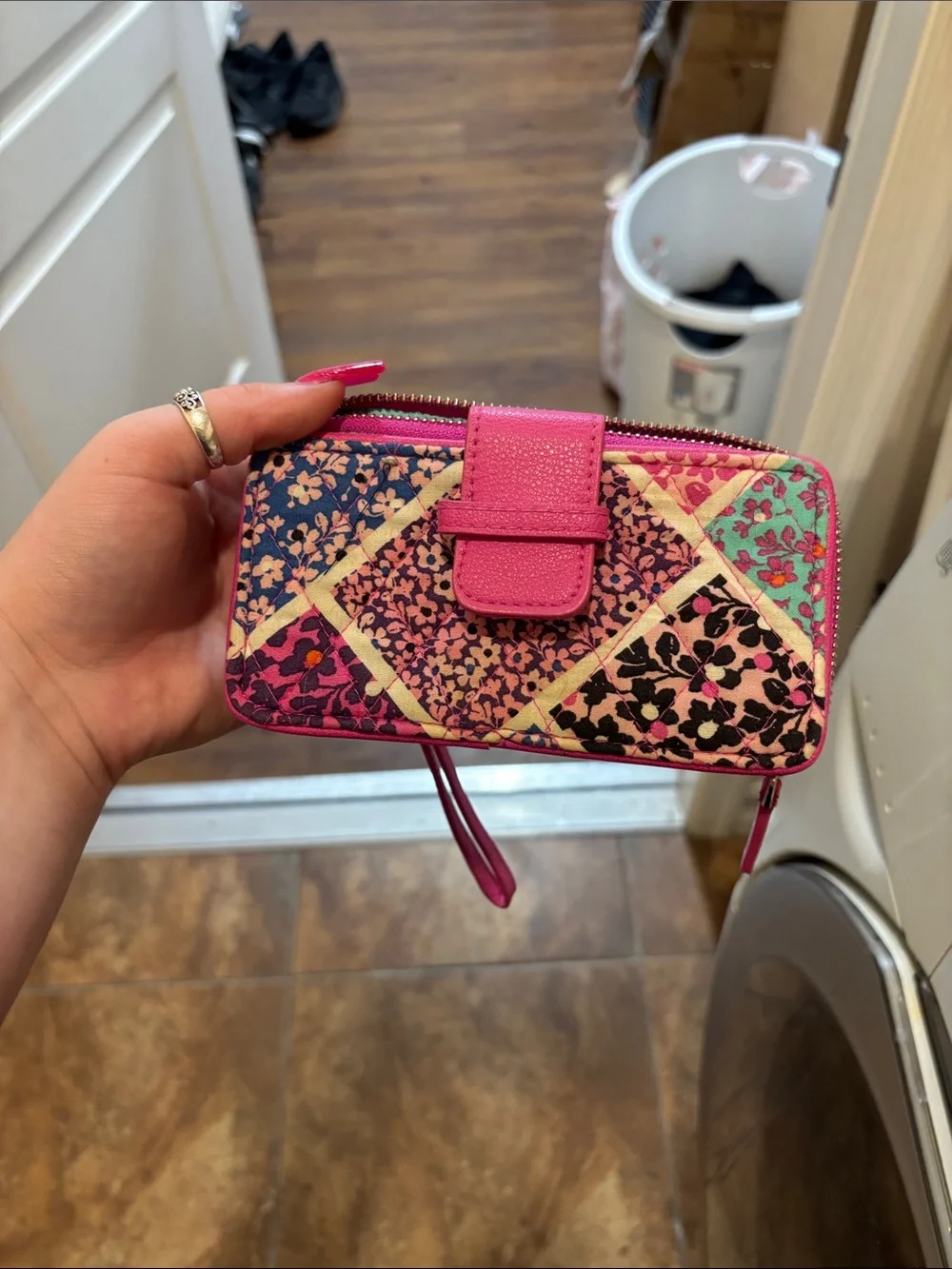 Vera Bradley Pink Floral Quilted Wristlet Phone Case